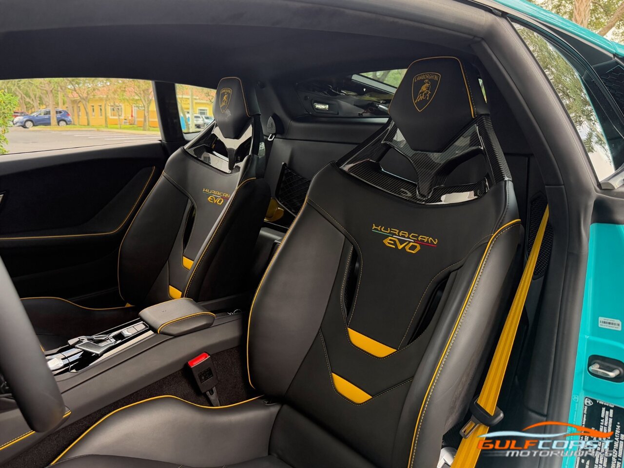 Used 2021 Lamborghini Huracan EVO RWD image 23