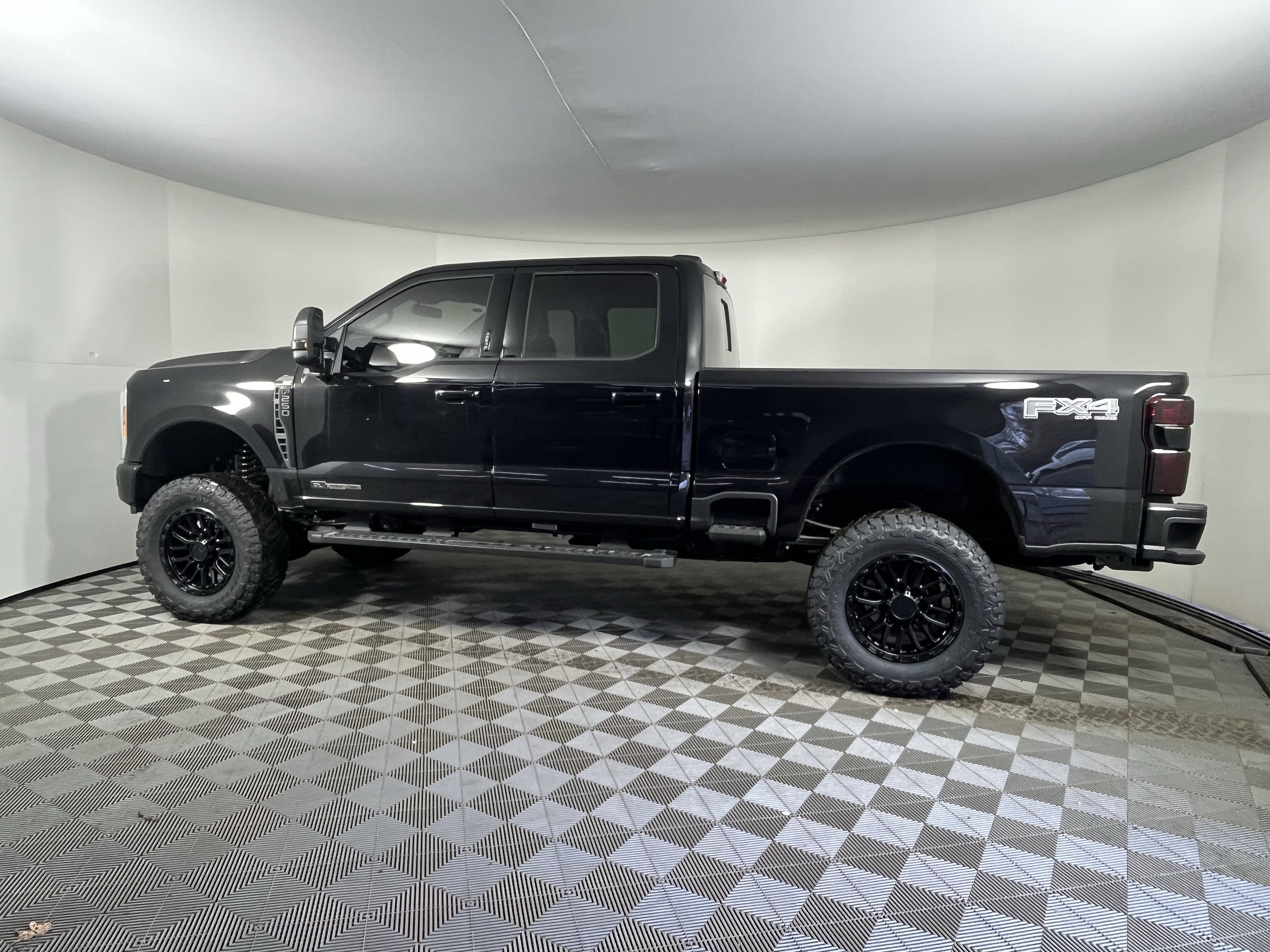 New 2026 Ford F250 XLT w/ XLT Premium Package image 2