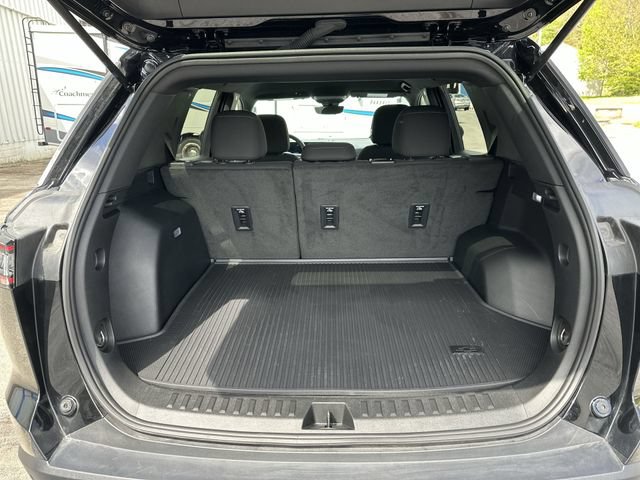 Used 2025 Chevrolet Equinox LT w/ Safety and Technology Package AWD/4WD image 22