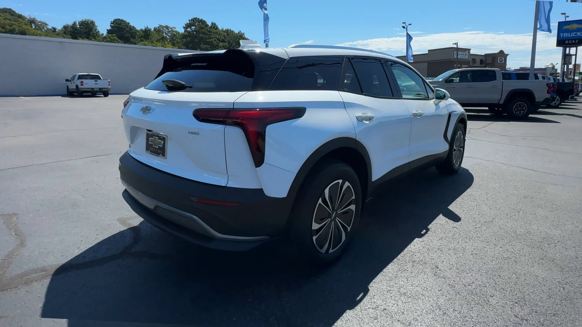 Used 2025 Chevrolet Blazer EV LT AWD/4WD image 8