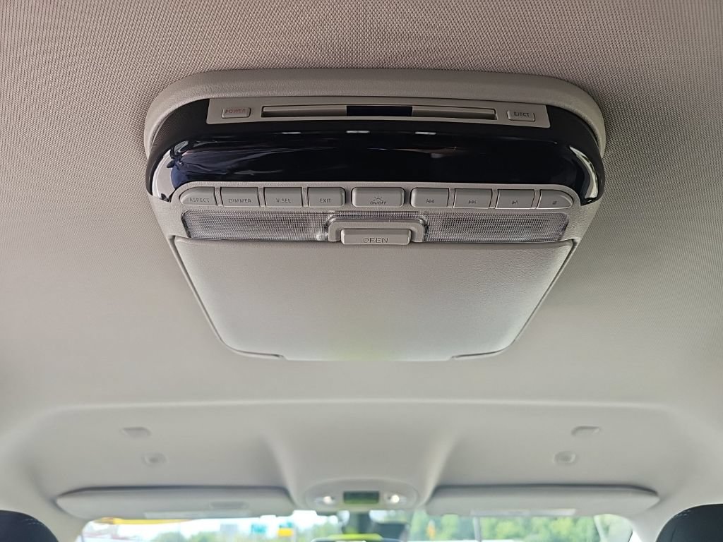 Used 2021 Chrysler Pacifica Touring FWD image 27