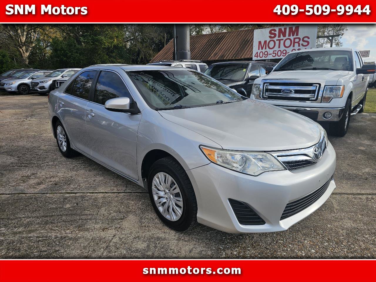 Used 2014 Toyota Camry L image 1