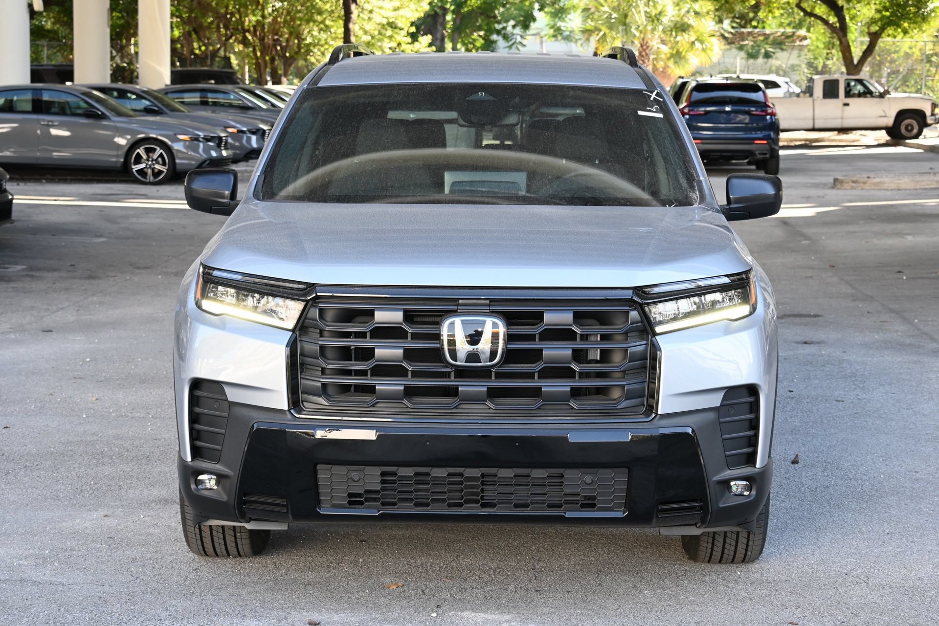 New 2026 Honda Pilot Sport image 2