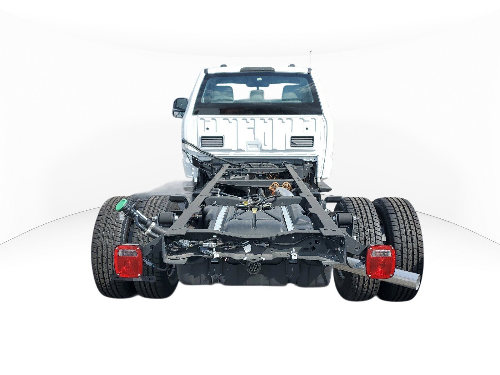 New 2024 Ford F350 XL w/ XL Chrome Package image 4