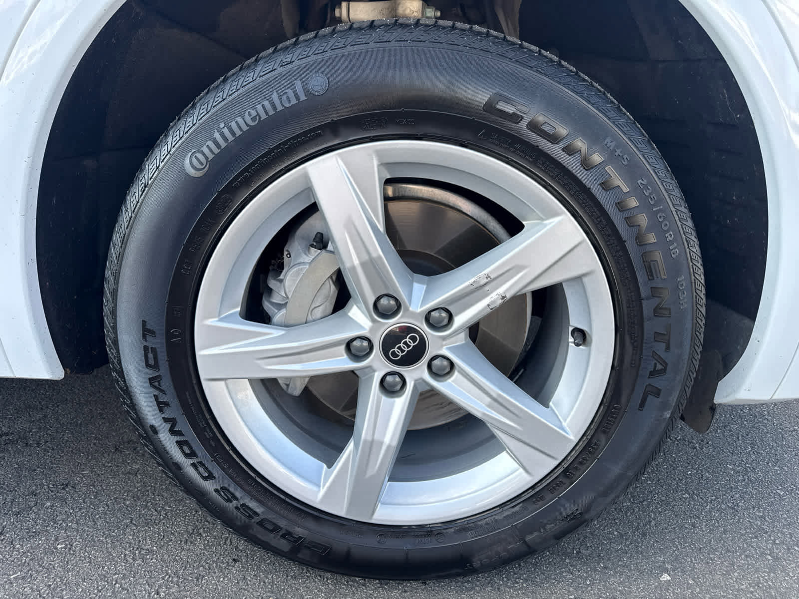 Used 2023 Audi Q5 2.0T Premium w/ Convenience Package image 10