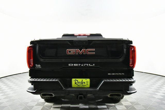 Used 2022 GMC Sierra 1500 Denali w/ Technology Package AWD/4WD image 12