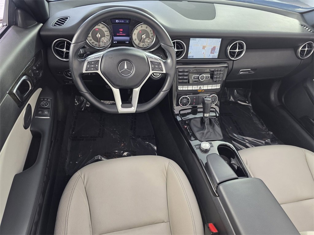 Used 2015 Mercedes-Benz SLK 250 image 13