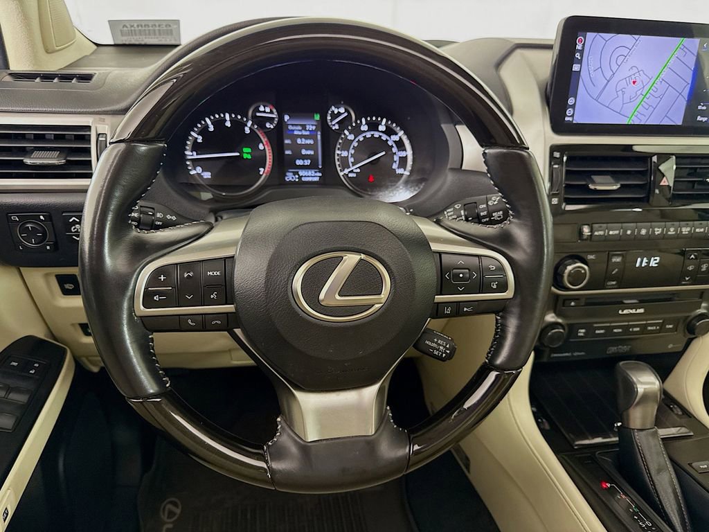 Used 2023 Lexus GX 460 Luxury w/ Accessory Package image 11