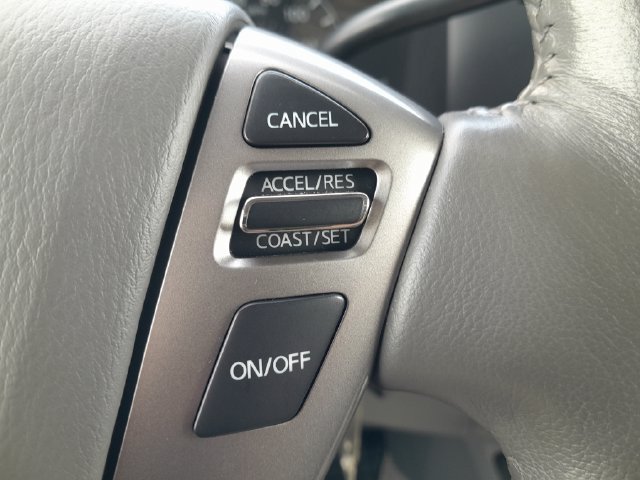 Used 2017 Nissan NV 3500 SL RWD image 7