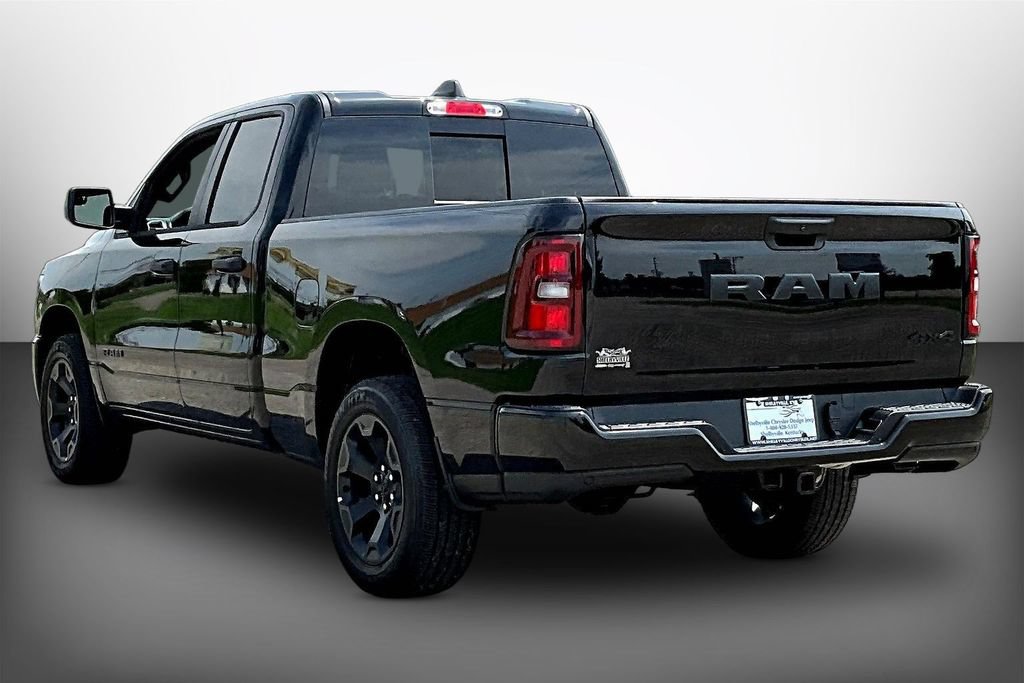 New 2026 RAM 1500 Express AWD/4WD image 3