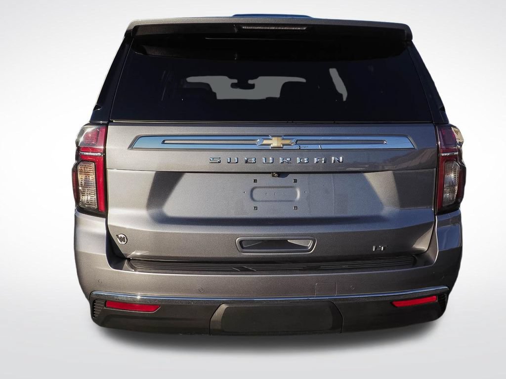 Used 2022 Chevrolet Suburban LT w/ Luxury Package AWD/4WD image 8