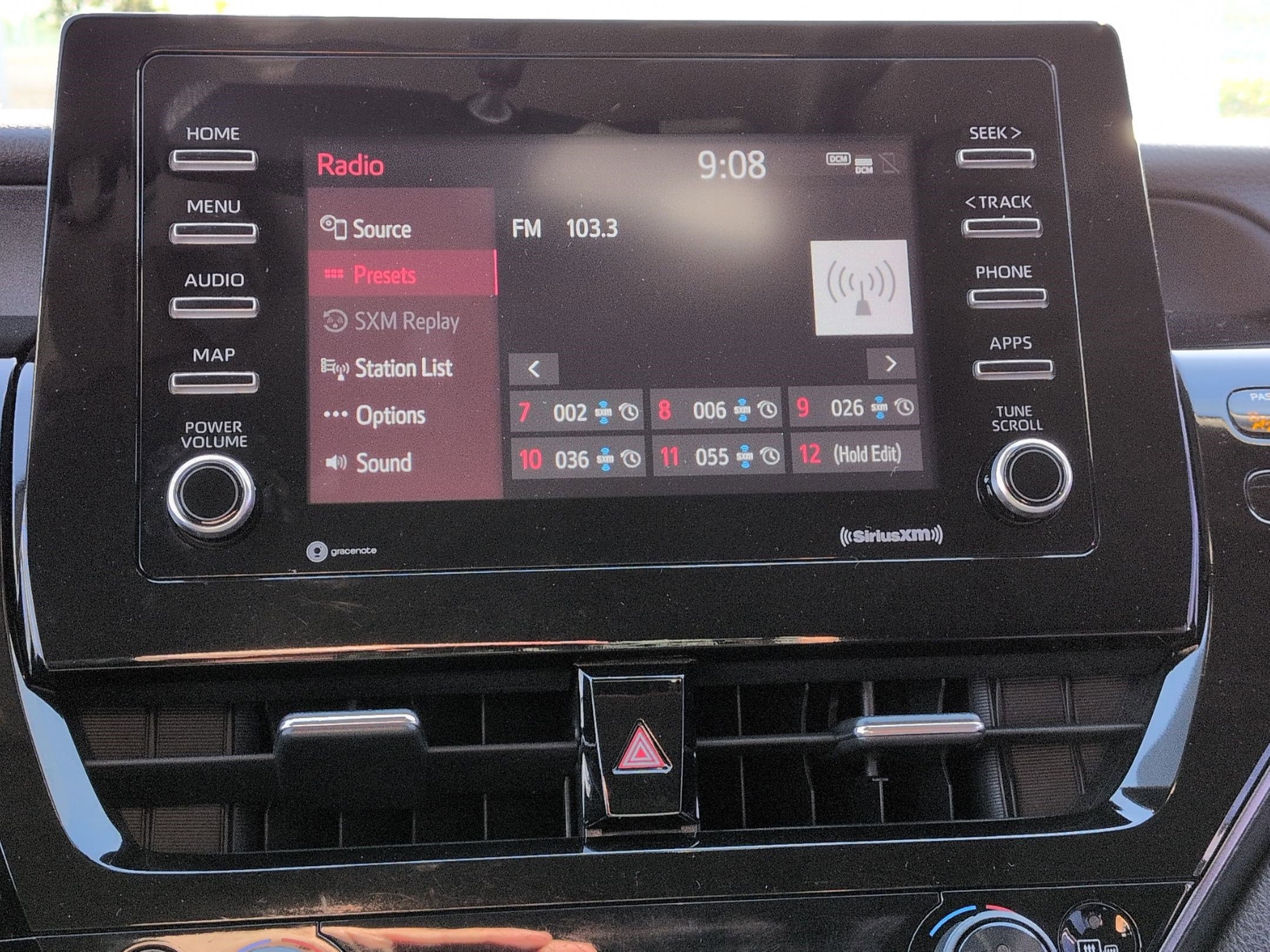 Used 2023 Toyota Camry SE image 23