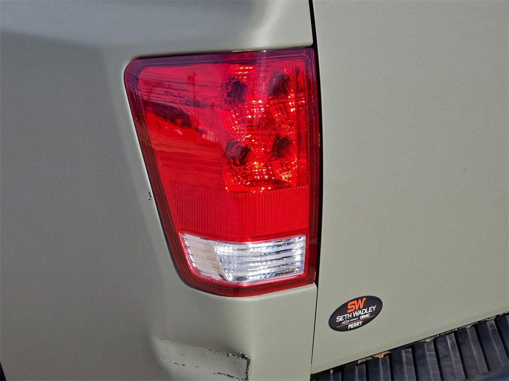 Used 2012 Nissan Titan SV w/ SV Value Truck Pkg image 33