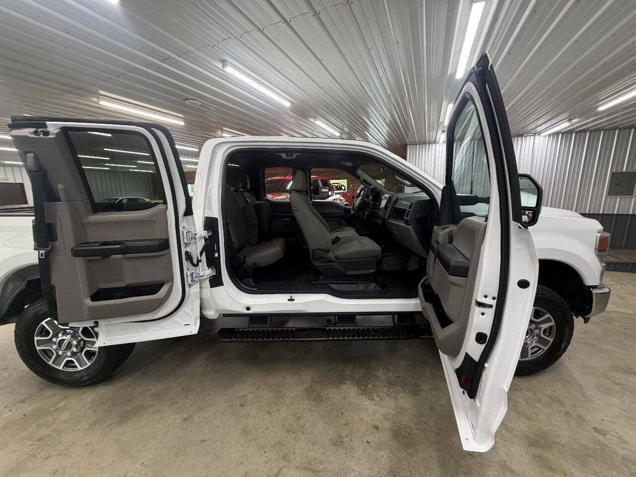 Used 2022 Ford F250 XL w/ Power Equipment Group AWD/4WD image 30