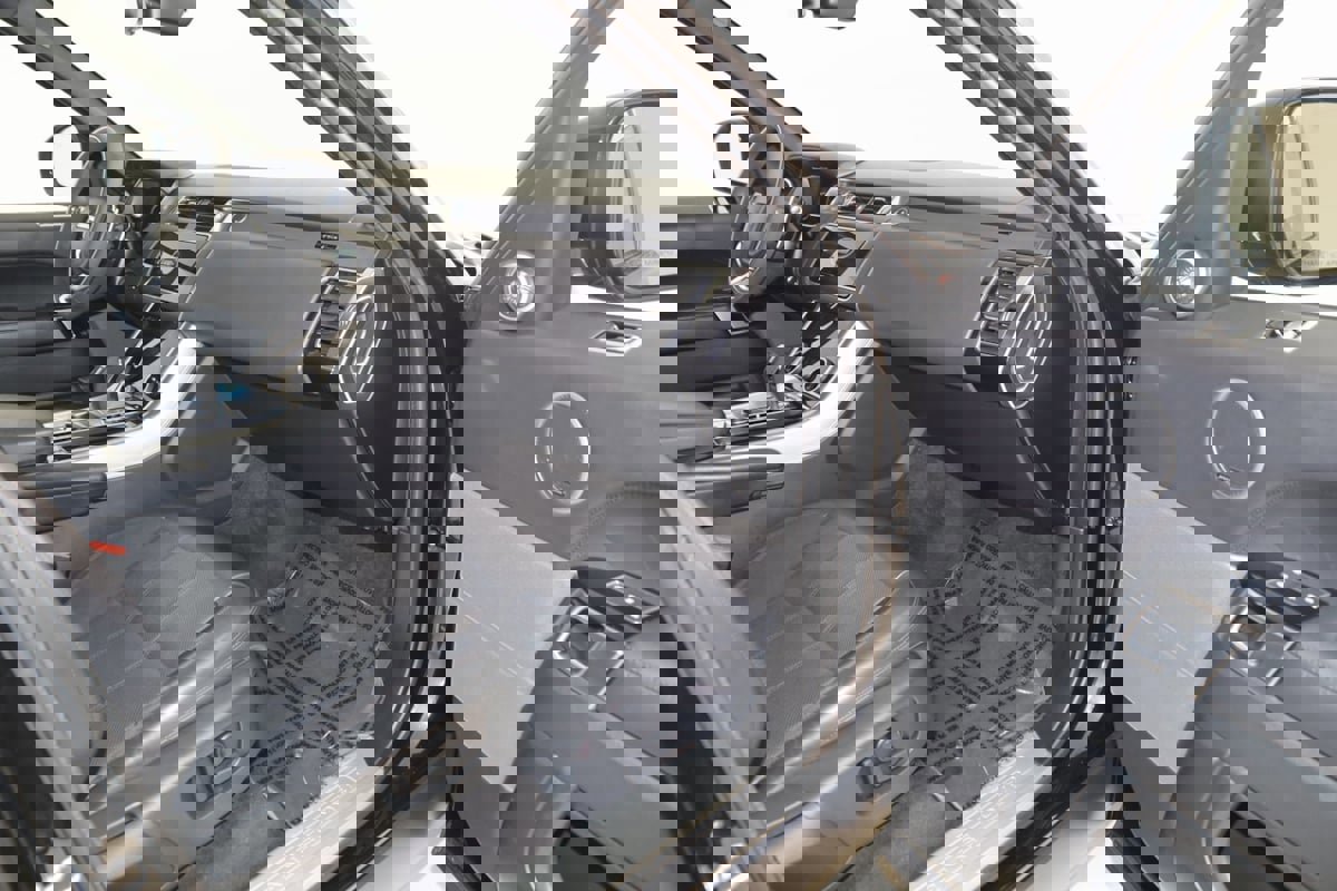 Used 2022 Land Rover Range Rover Sport HST image 45