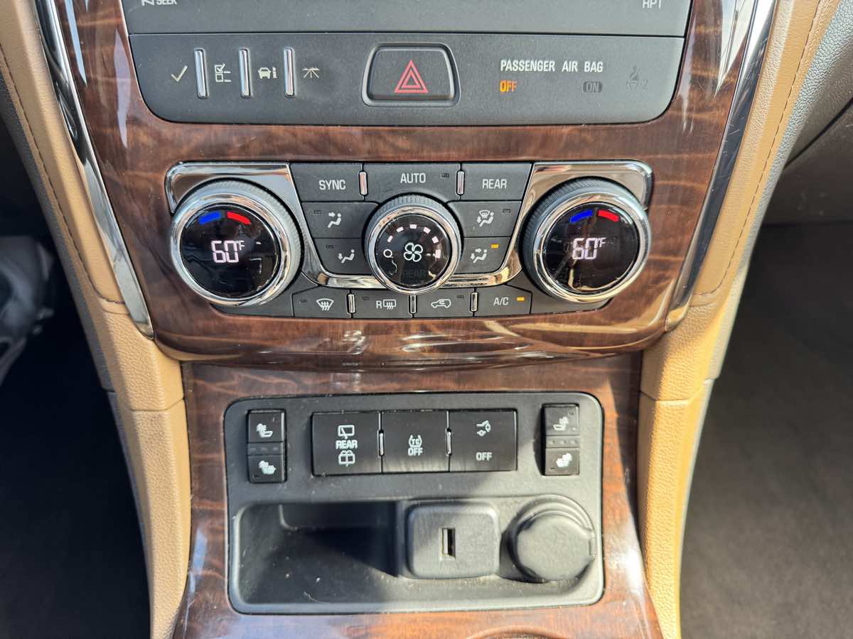 Used 2015 Buick Enclave Leather FWD image 47
