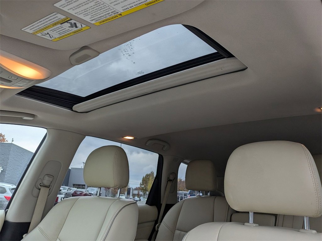 Used 2019 INFINITI QX60 Luxe w/ Essential Package image 12