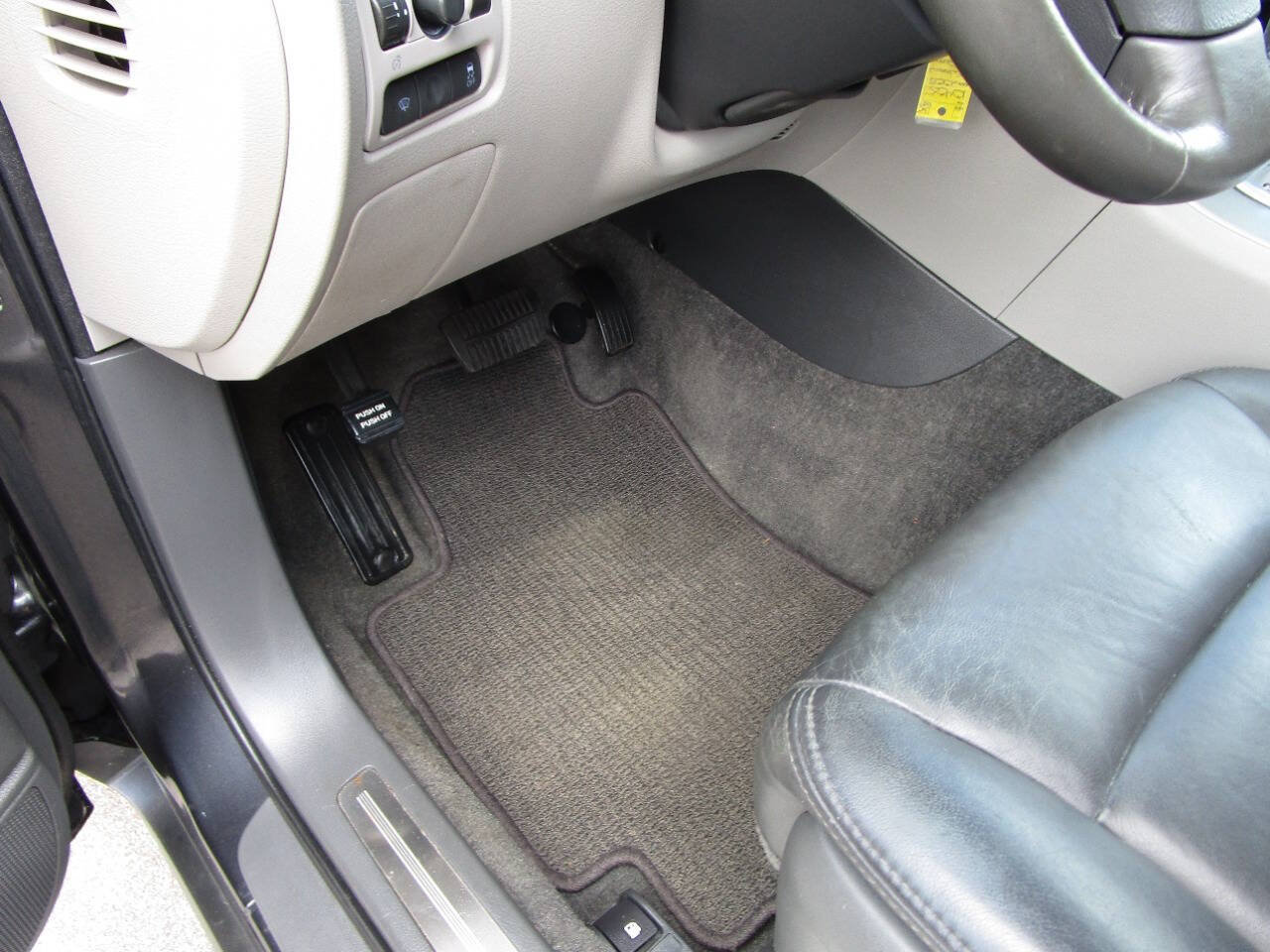 Used 2008 Subaru Tribeca Limited AWD/4WD image 16