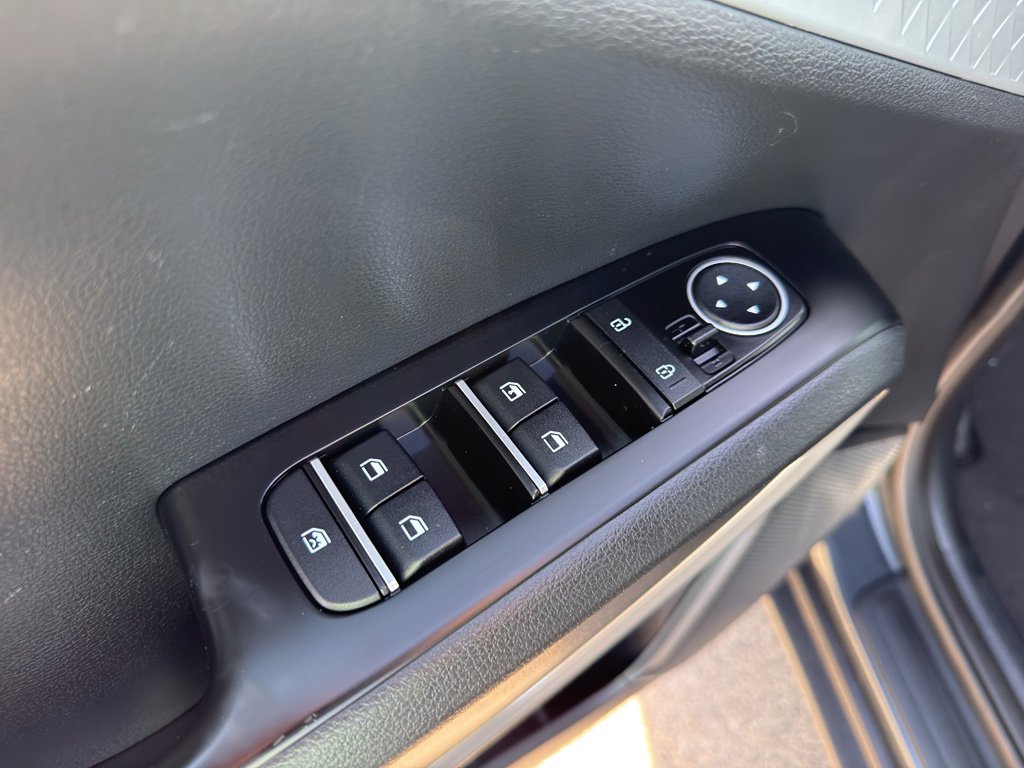 Used 2024 Kia Soul LX w/ LX Technology Package image 11