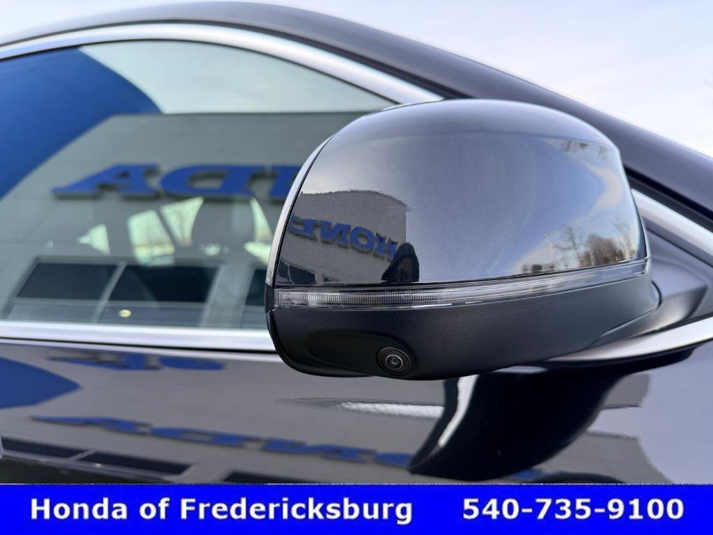 Used 2024 BMW X4 xDrive30i w/ Parking Assistance Package image 16