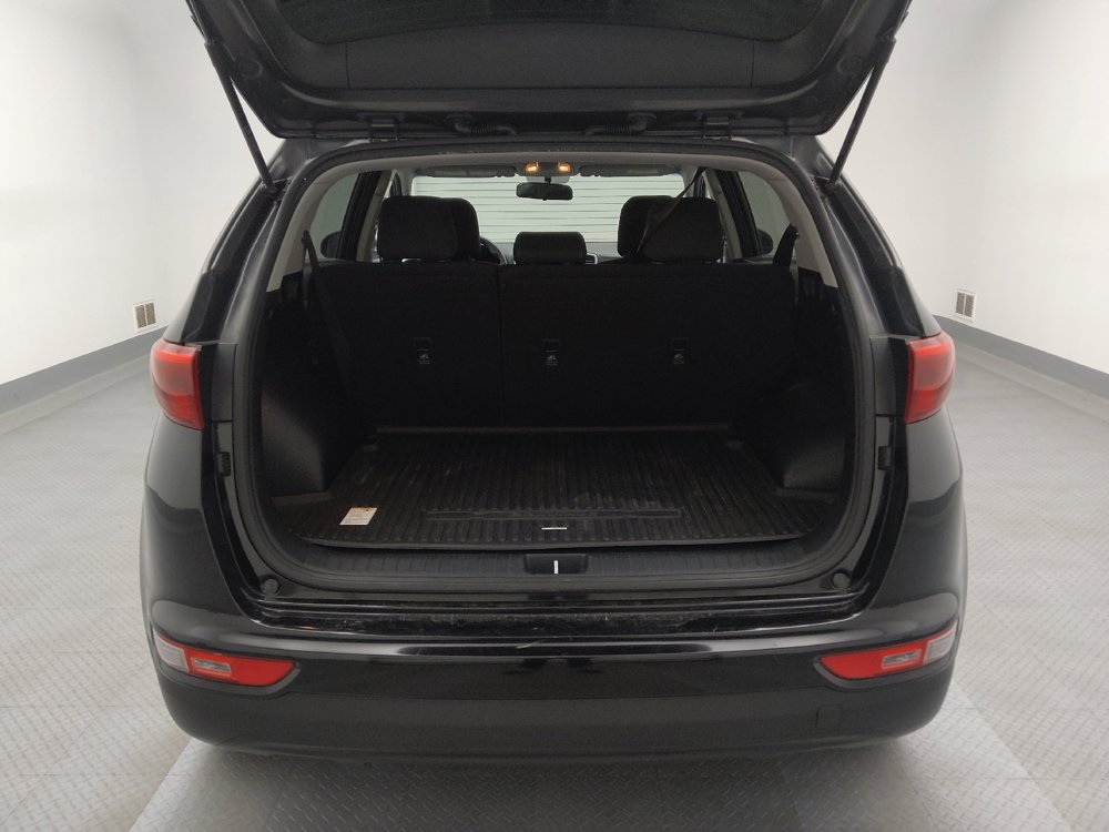 Used 2017 Kia Sportage LX FWD image 29