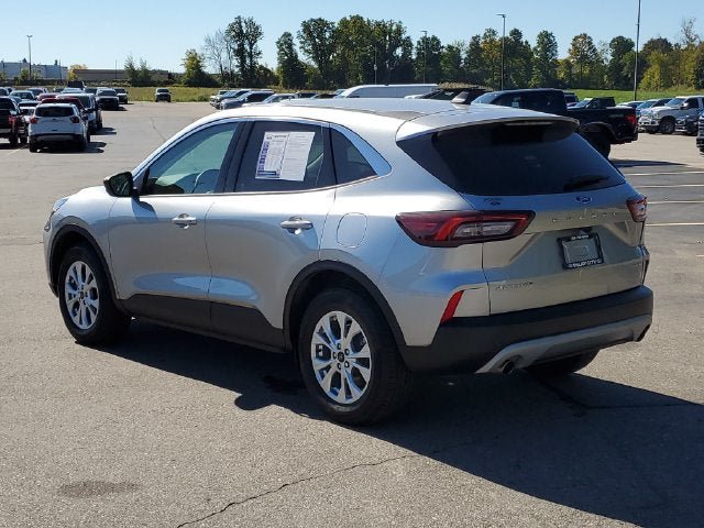 Used 2023 Ford Escape Active AWD/4WD image 3