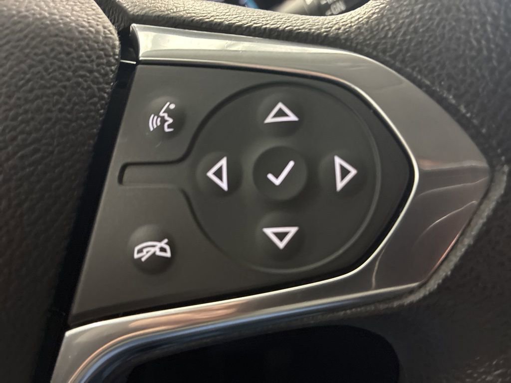 Used 2020 Chevrolet Traverse LS image 22