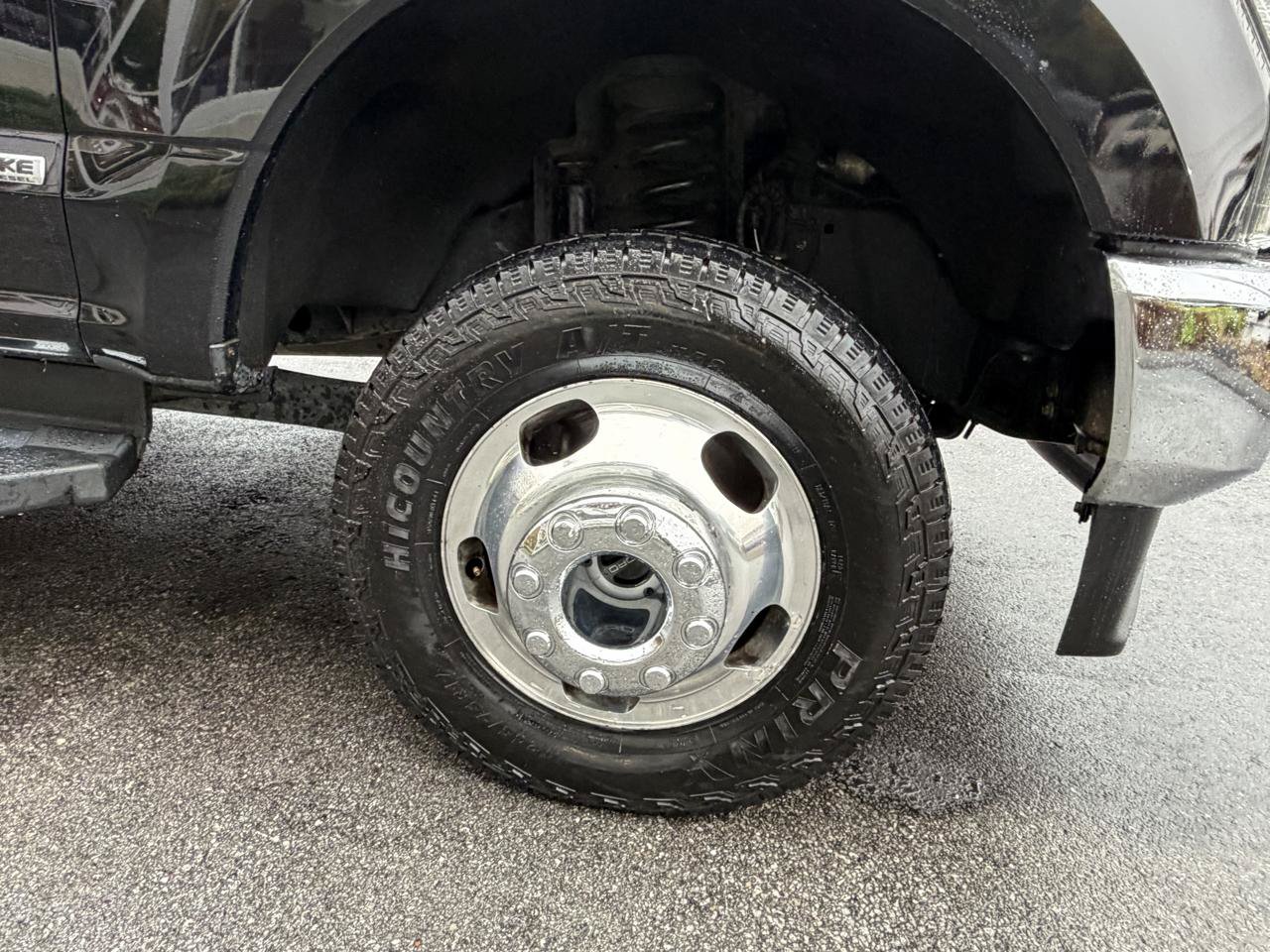 Used 2021 Ford F350 XLT w/ XLT Premium Package AWD/4WD image 14