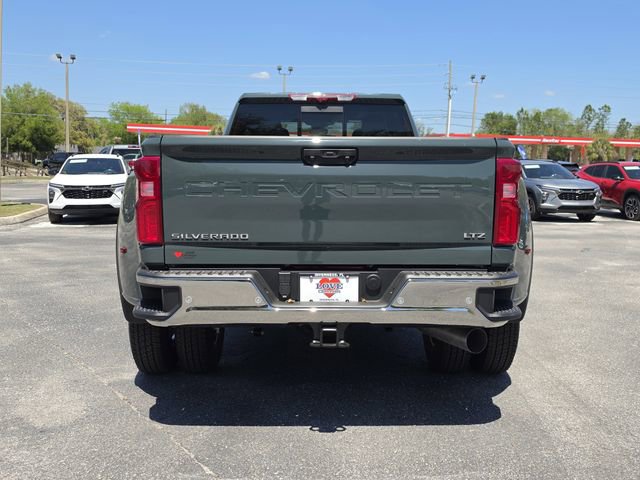 New 2026 Chevrolet Silverado 3500 LTZ w/ LTZ Plus Package AWD/4WD image 4