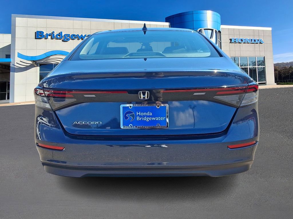 Used 2023 Honda Accord EX image 5