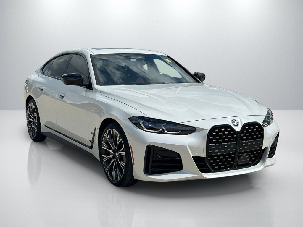 Used 2023 BMW 430i Gran Coupe w/ M Sport Package RWD image 3