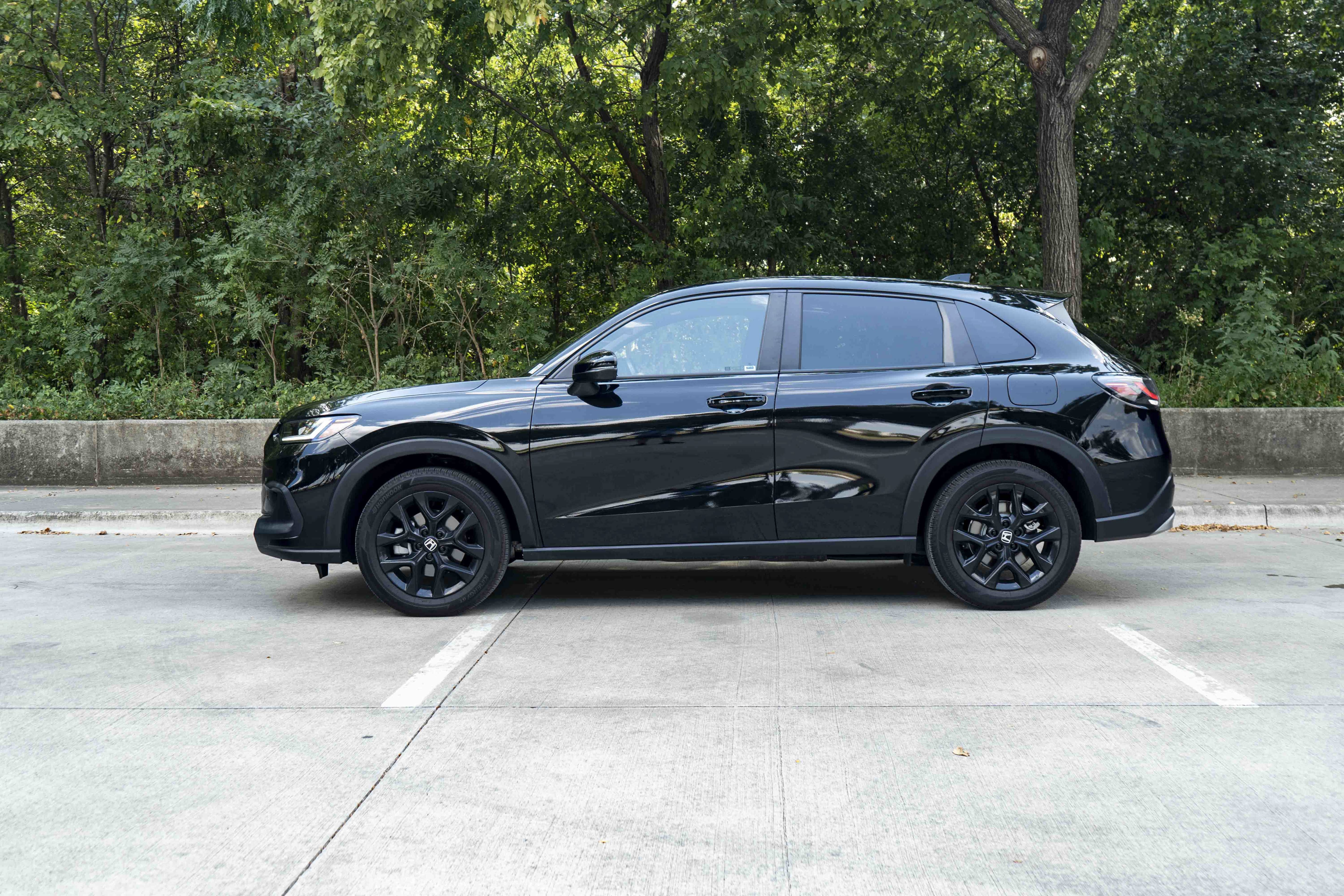 Used 2025 Honda HR-V Sport image 6