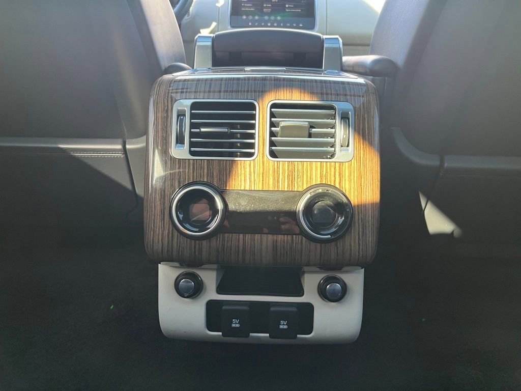 Used 2019 Land Rover Range Rover Long Wheelbase Supercharged AWD/4WD image 20