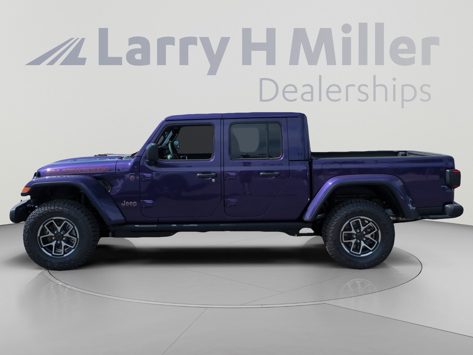 New 2026 Jeep Gladiator Rubicon w/ Steel Power Dome Hood Package AWD/4WD image 2