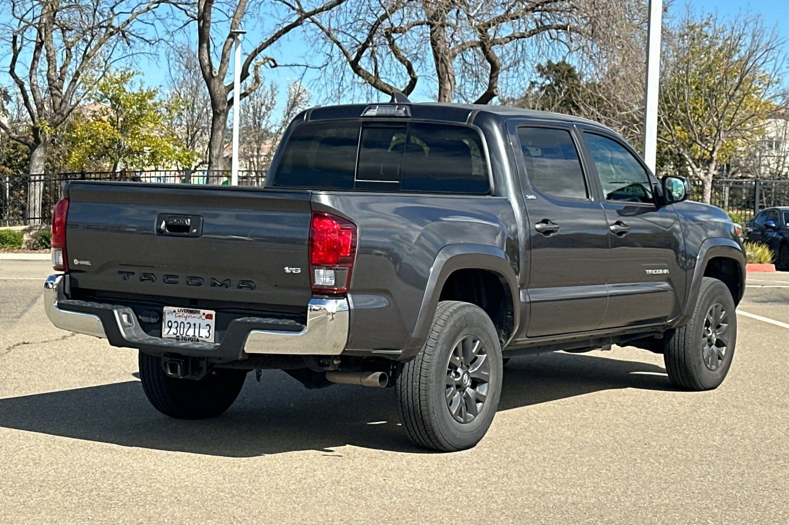 Certified 2022 Toyota Tacoma SR5 image 4