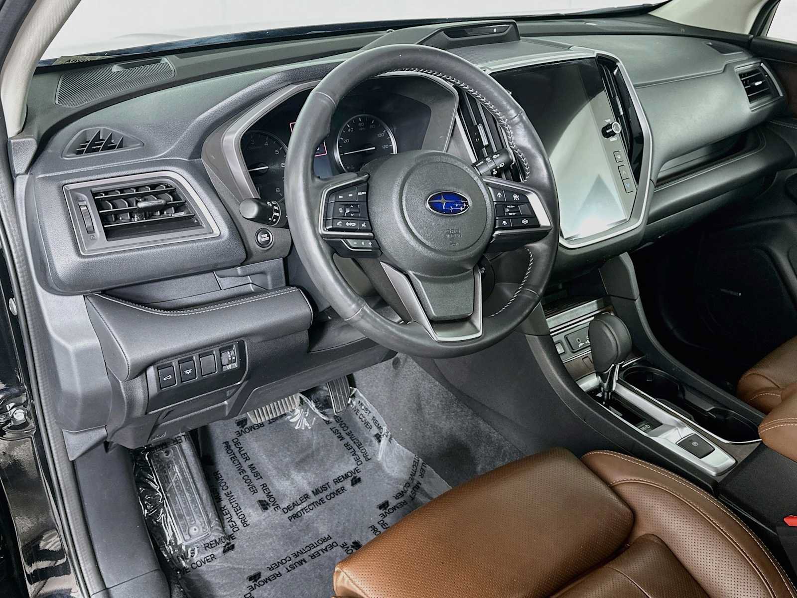 Used 2023 Subaru Ascent Touring AWD/4WD image 9
