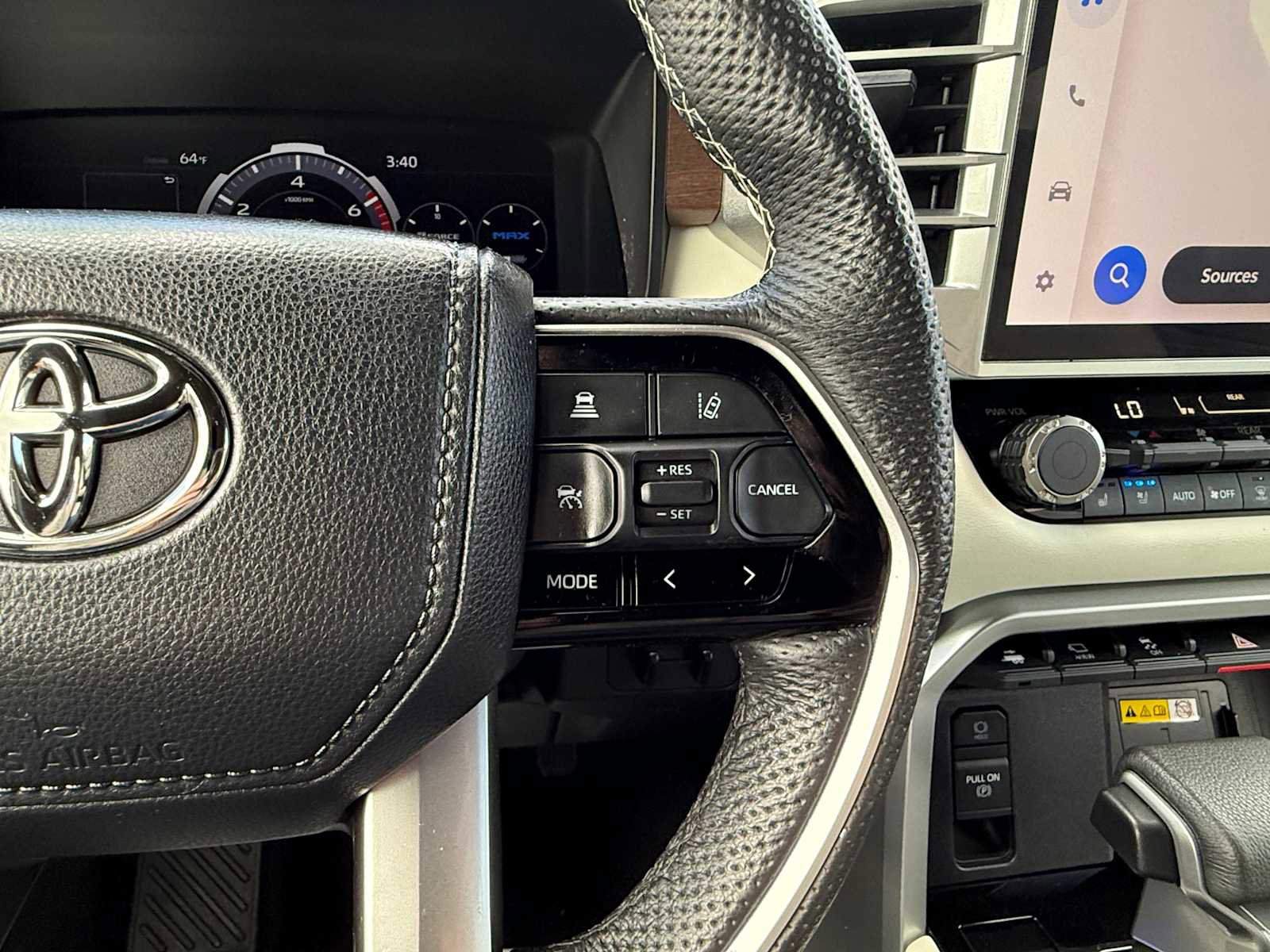 Used 2023 Toyota Sequoia Capstone AWD/4WD image 27