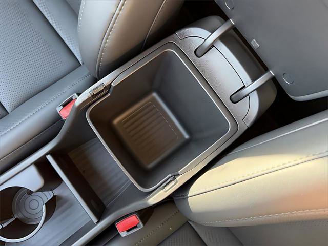 New 2026 Hyundai Kona SEL Premium image 25