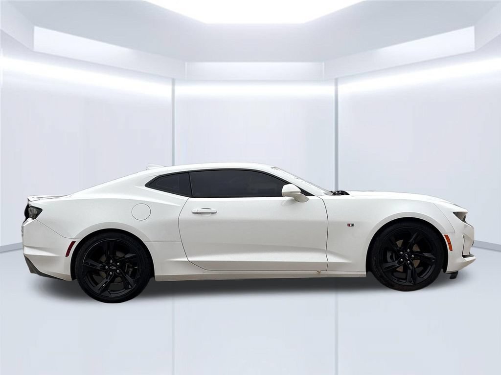 Used 2020 Chevrolet Camaro LT w/ RS Package RWD image 7