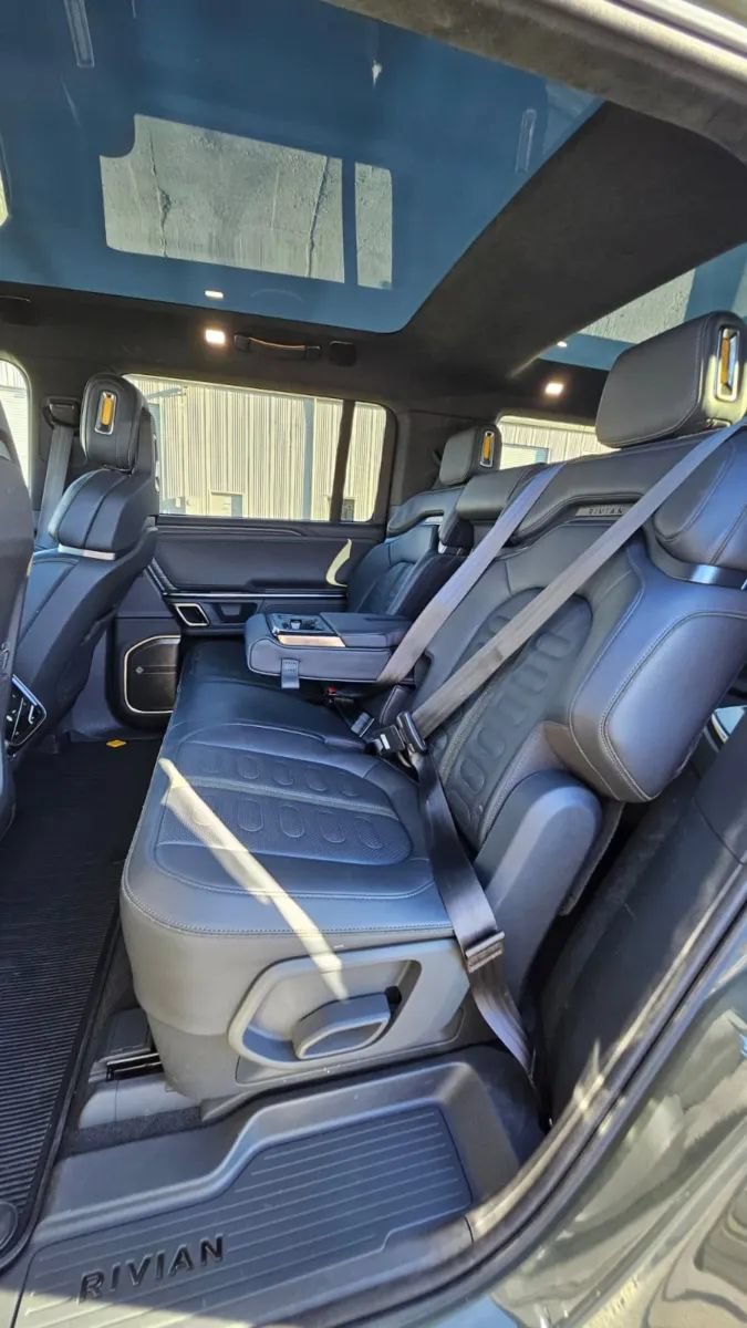 Used 2023 Rivian R1S Launch Edition AWD/4WD image 20