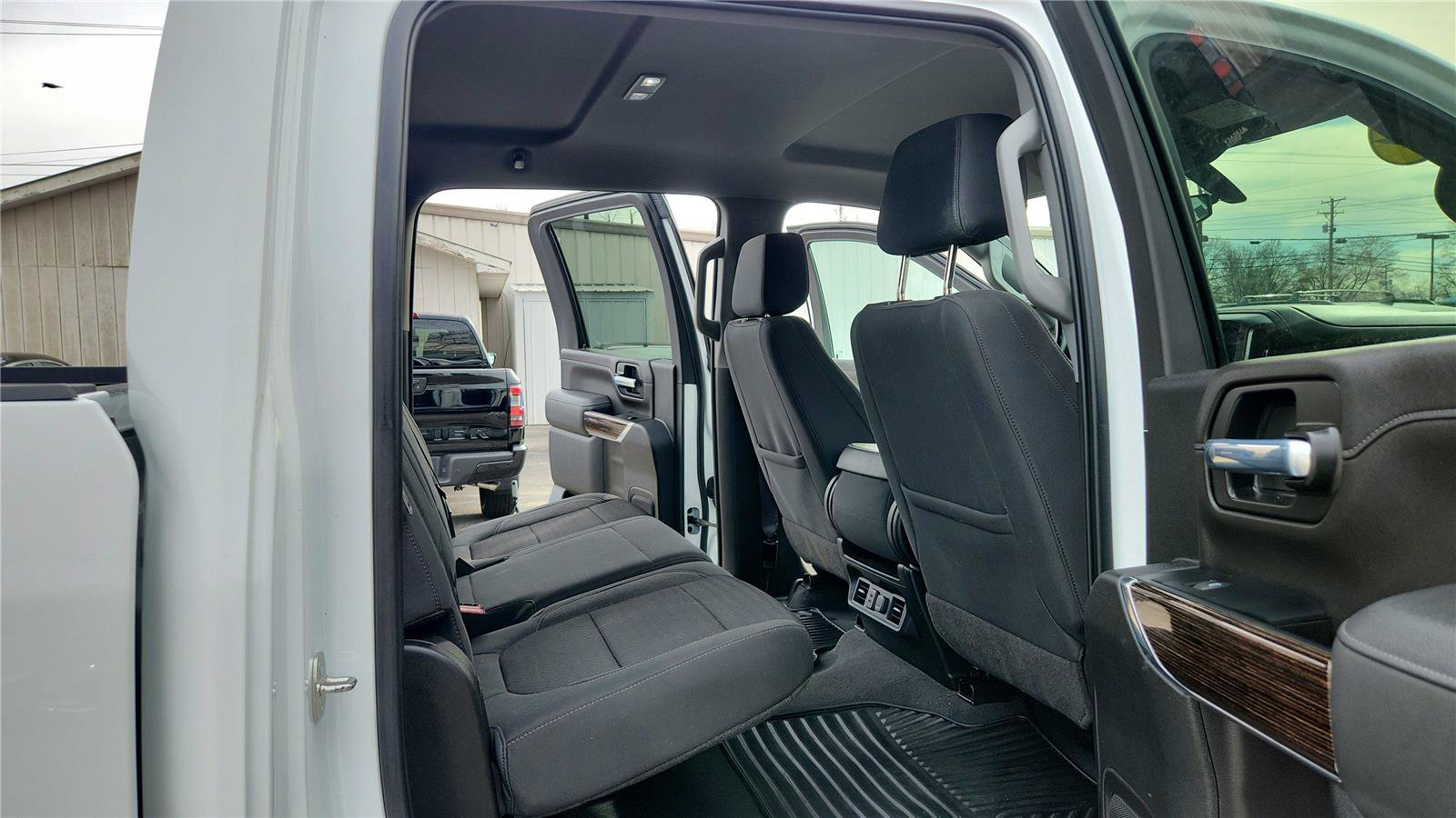 Used 2023 GMC Sierra 2500 SLE w/ SLE Convenience Package image 24