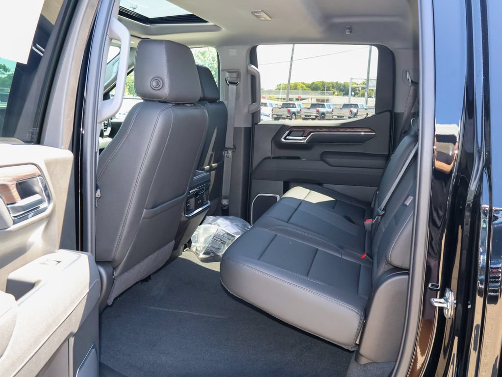 New 2026 GMC Sierra 1500 SLT w/ SLT Premium Plus Package AWD/4WD image 11
