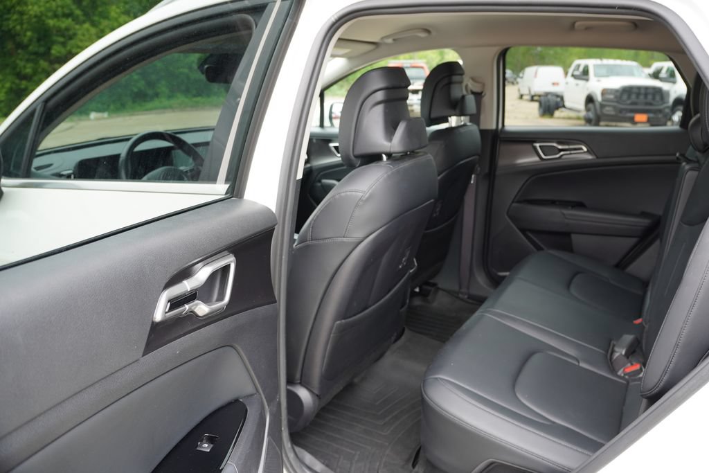 Certified 2023 Kia Sportage EX AWD/4WD image 16