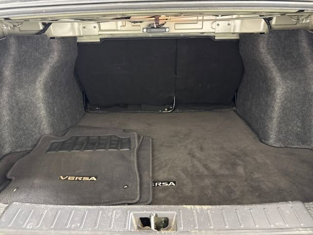 Used 2021 Nissan Versa SV image 20