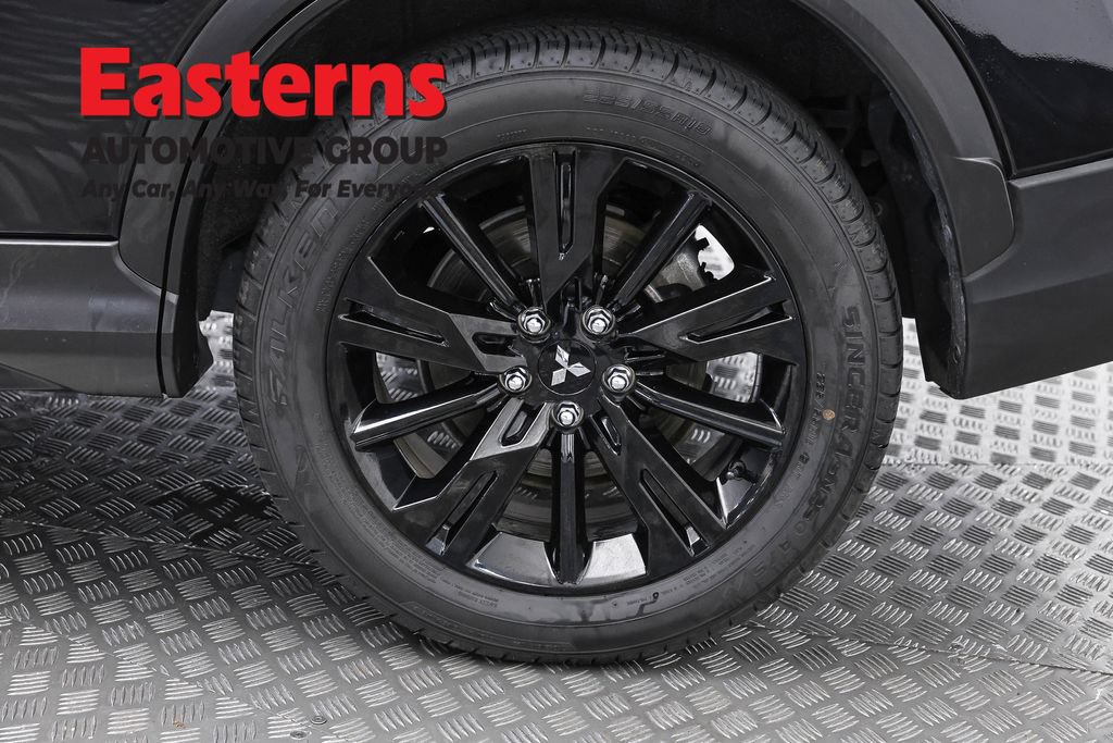 Used 2024 Mitsubishi Eclipse Cross AWD image 33