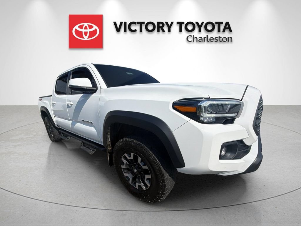 Used 2023 Toyota Tacoma TRD Off-Road AWD/4WD image 5