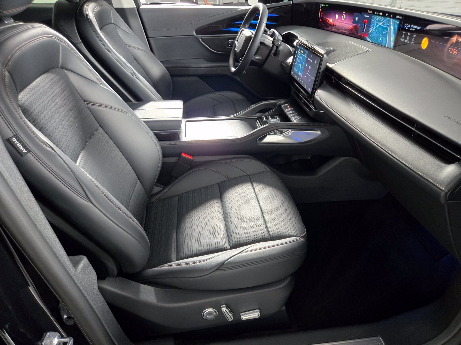 New 2026 Lincoln Nautilus Reserve w/ Jet Appearance Package AWD/4WD image 21