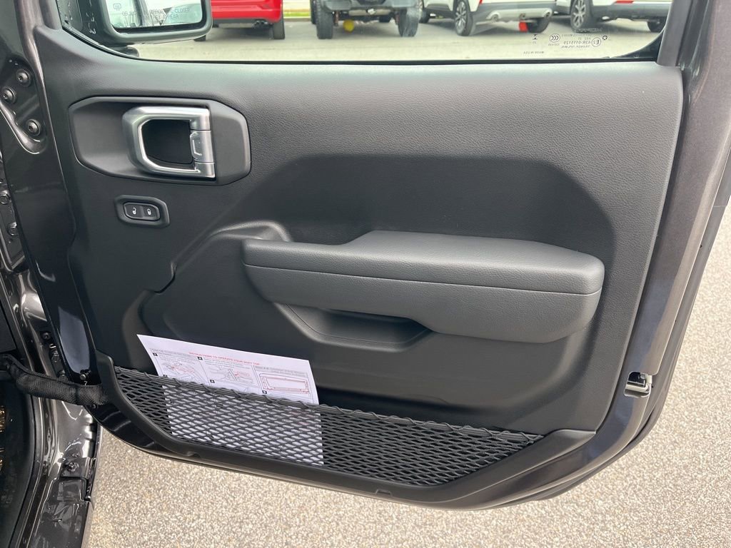 New 2026 Jeep Gladiator Sport image 10