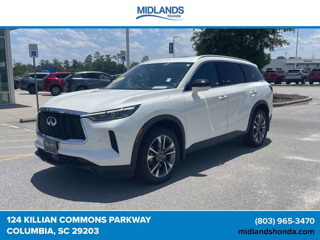 Used 2023 INFINITI QX60 Luxe AWD/4WD image 3