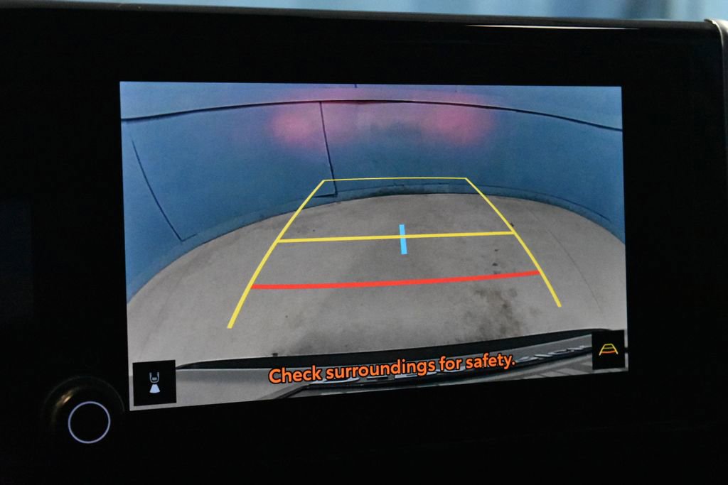 Used 2025 Toyota RAV4 XLE w/ Convenience Package image 11